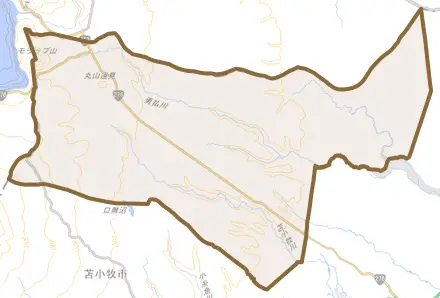 字丸山とその周辺の地図。町の範囲を重ねている