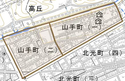 山手町とその周辺の地図。町の範囲を重ねている