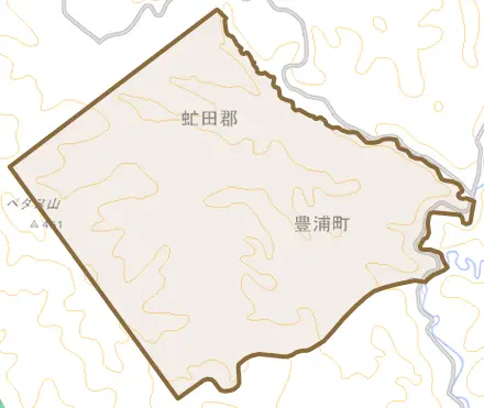 字新山梨とその周辺の地図。町の範囲を重ねている