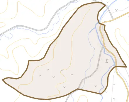 字本岐とその周辺の地図。町の範囲を重ねている