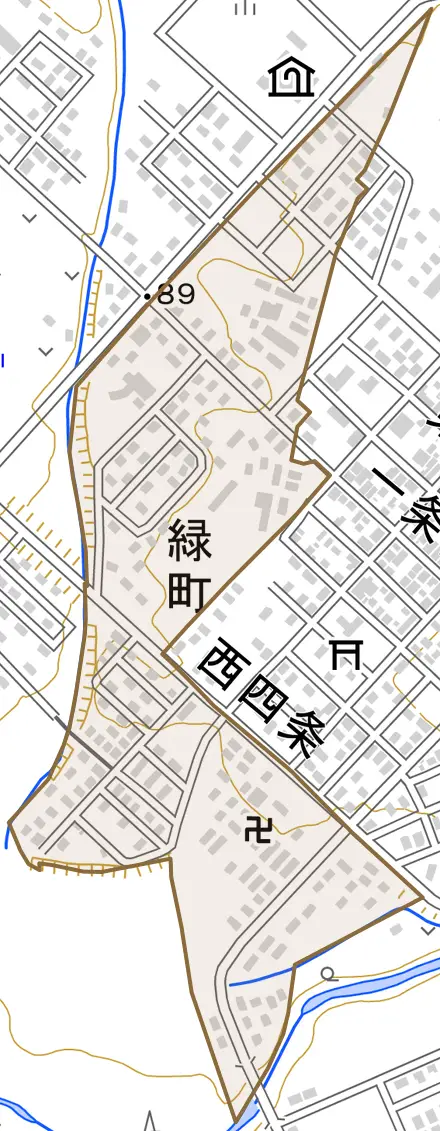 字緑町とその周辺の地図。町の範囲を重ねている