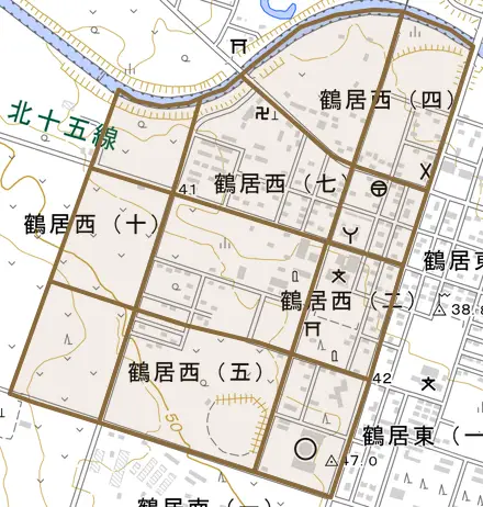 鶴居西とその周辺の地図。町の範囲を重ねている