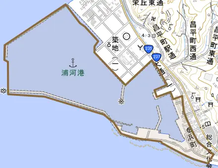 浜町とその周辺の地図。町の範囲を重ねている