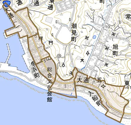 大通とその周辺の地図。町の範囲を重ねている