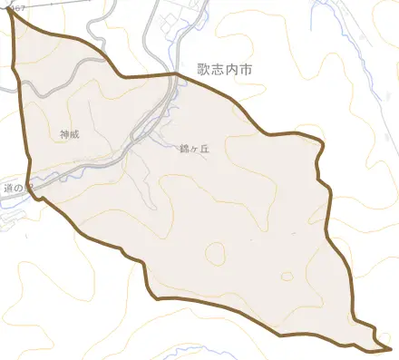 字神威とその周辺の地図。町の範囲を重ねている
