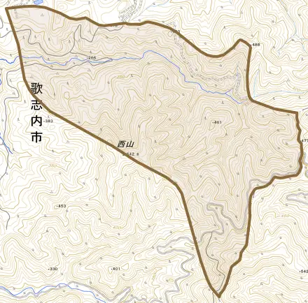 字新歌とその周辺の地図。町の範囲を重ねている