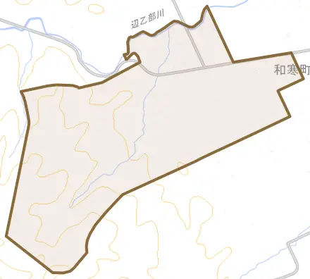 字三和とその周辺の地図。町の範囲を重ねている