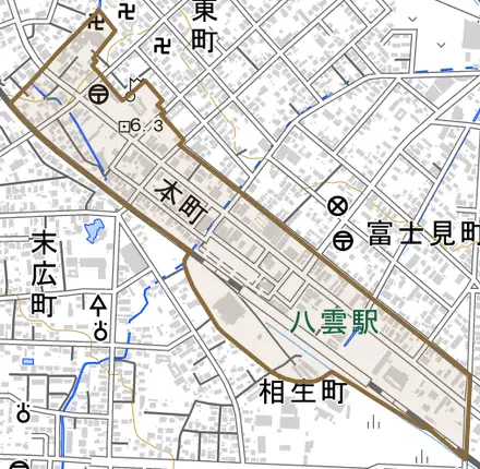 本町とその周辺の地図。町の範囲を重ねている