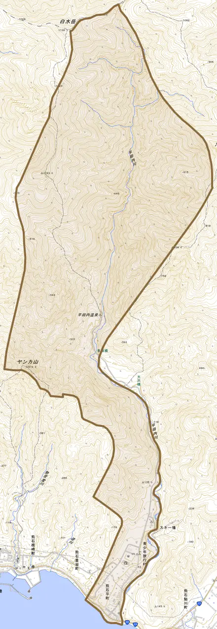 熊石平町とその周辺の地図。町の範囲を重ねている