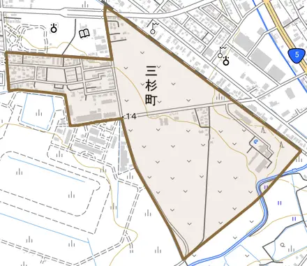 三杉町とその周辺の地図。町の範囲を重ねている
