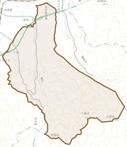 登町とその周辺の地図。町の範囲を重ねている