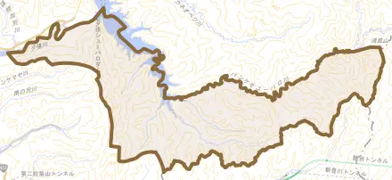 南部青葉町とその周辺の地図。町の範囲を重ねている
