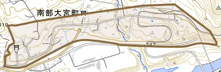南部大宮町とその周辺の地図。町の範囲を重ねている