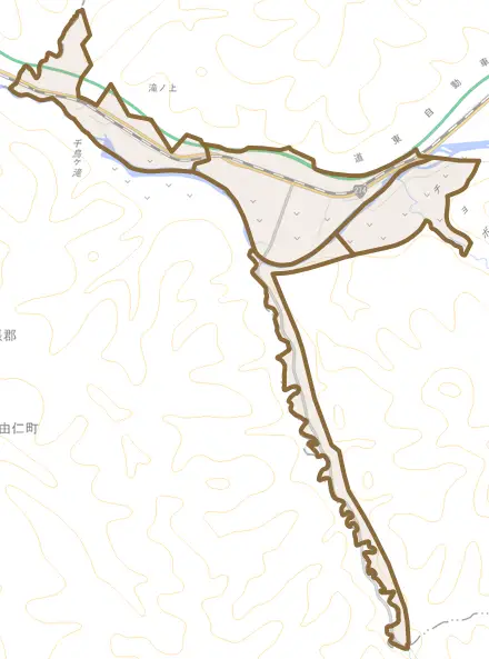 滝ノ上とその周辺の地図。町の範囲を重ねている