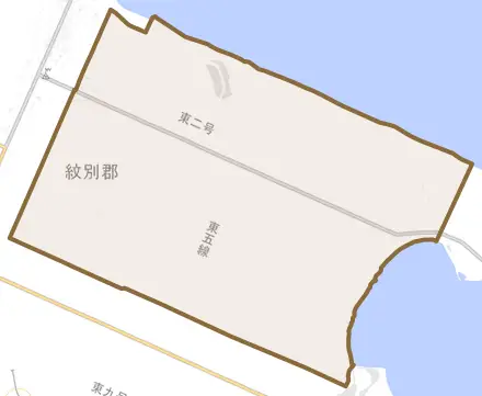 東とその周辺の地図。町の範囲を重ねている