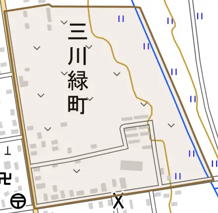 三川緑町とその周辺の地図。町の範囲を重ねている