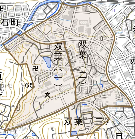 双葉とその周辺の地図。町の範囲を重ねている