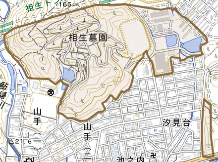 陸とその周辺の地図。町の範囲を重ねている