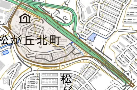 松が丘北町とその周辺の地図。町の範囲を重ねている