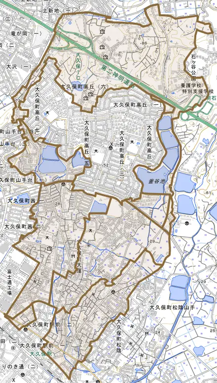 大久保町大窪とその周辺の地図。町の範囲を重ねている
