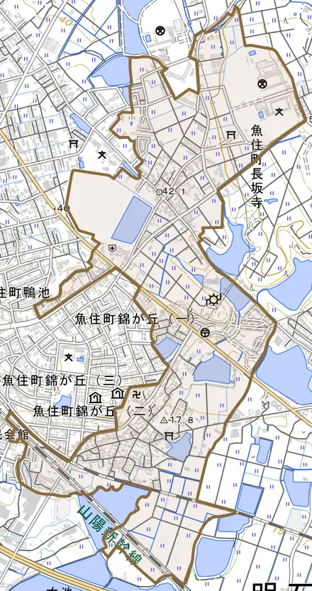 魚住町長坂寺とその周辺の地図。町の範囲を重ねている