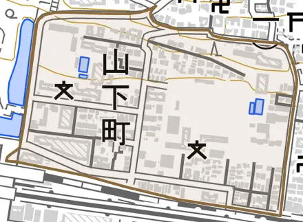 山下町とその周辺の地図。町の範囲を重ねている