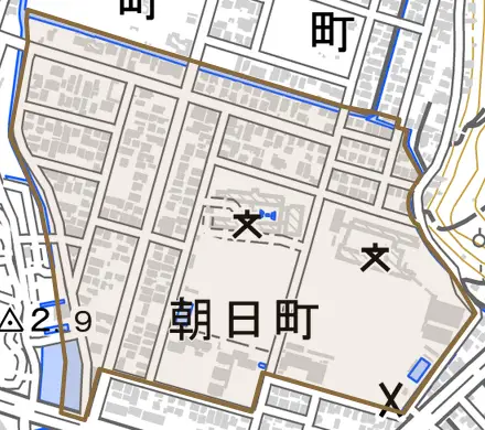 朝日町とその周辺の地図。町の範囲を重ねている