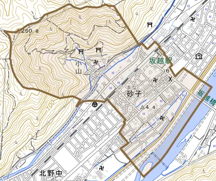 砂子とその周辺の地図。町の範囲を重ねている