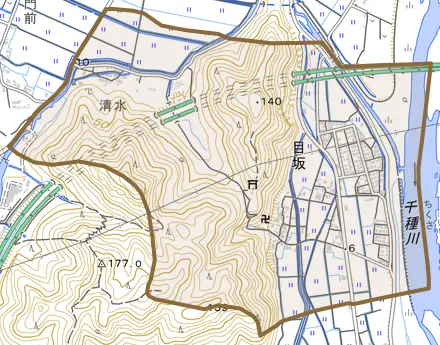 目坂とその周辺の地図。町の範囲を重ねている
