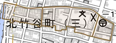 北竹谷町とその周辺の地図。町の範囲を重ねている