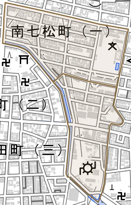 南七松町とその周辺の地図。町の範囲を重ねている