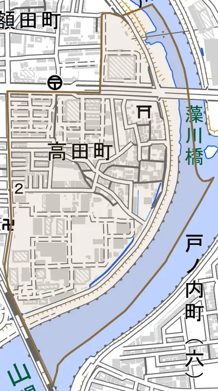 高田町とその周辺の地図。町の範囲を重ねている