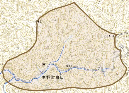 生野町白口とその周辺の地図。町の範囲を重ねている