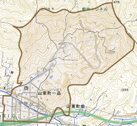 山東町一品とその周辺の地図。町の範囲を重ねている