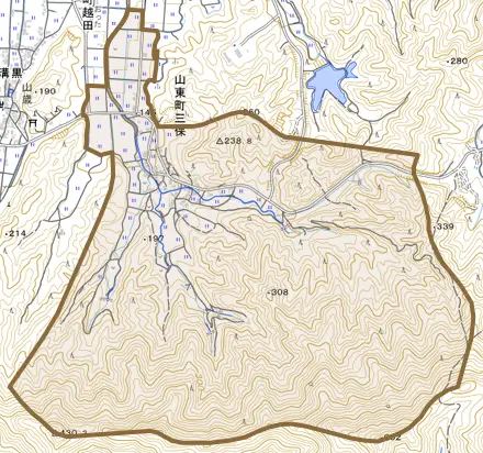 山東町三保とその周辺の地図。町の範囲を重ねている