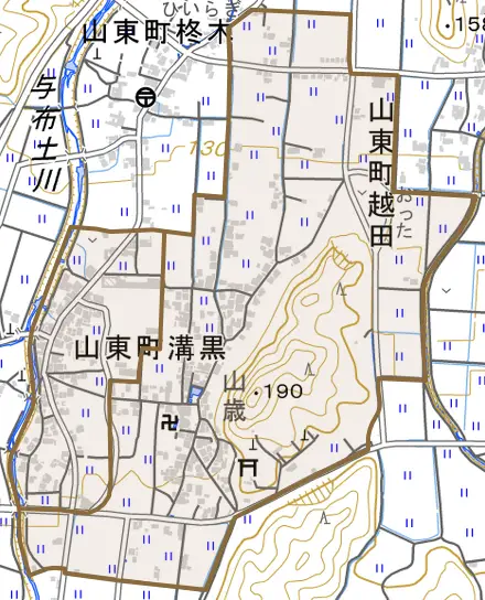 山東町溝黒とその周辺の地図。町の範囲を重ねている