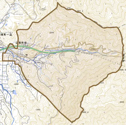 山東町柴とその周辺の地図。町の範囲を重ねている
