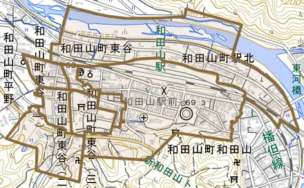 和田山町東谷とその周辺の地図。町の範囲を重ねている