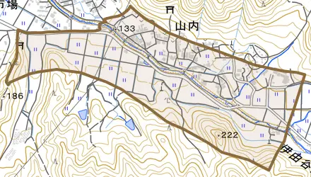 山内とその周辺の地図。町の範囲を重ねている