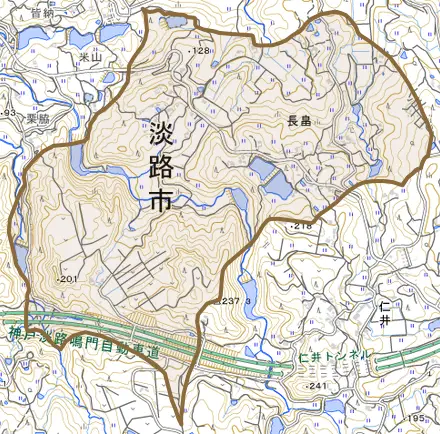 長畠とその周辺の地図。町の範囲を重ねている