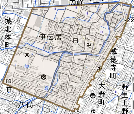 伊伝居とその周辺の地図。町の範囲を重ねている