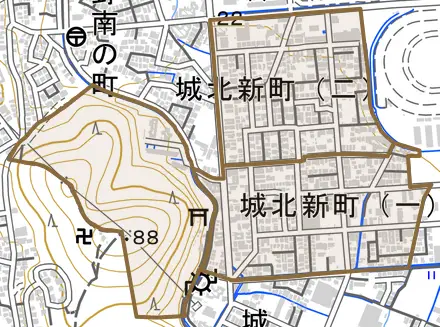 城北新町とその周辺の地図。町の範囲を重ねている