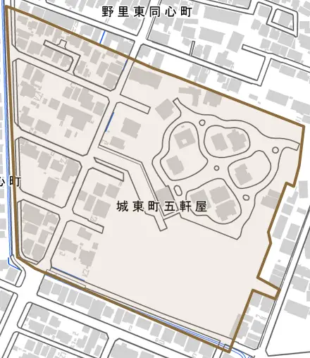 城東町五軒屋とその周辺の地図。町の範囲を重ねている