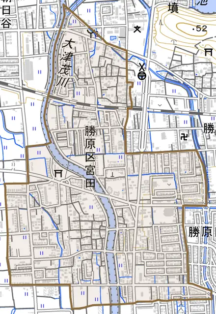 勝原区宮田とその周辺の地図。町の範囲を重ねている