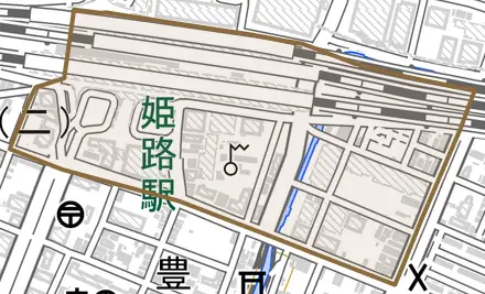 南駅前町とその周辺の地図。町の範囲を重ねている