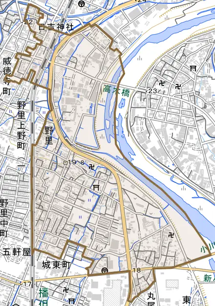 野里とその周辺の地図。町の範囲を重ねている