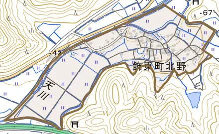 飾東町北野とその周辺の地図。町の範囲を重ねている