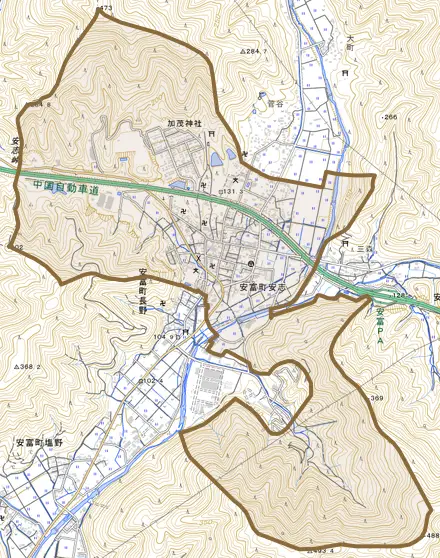 安富町安志とその周辺の地図。町の範囲を重ねている