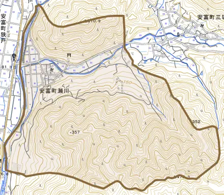 安富町瀬川とその周辺の地図。町の範囲を重ねている