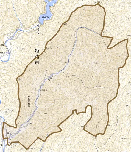 安富町杤原とその周辺の地図。町の範囲を重ねている